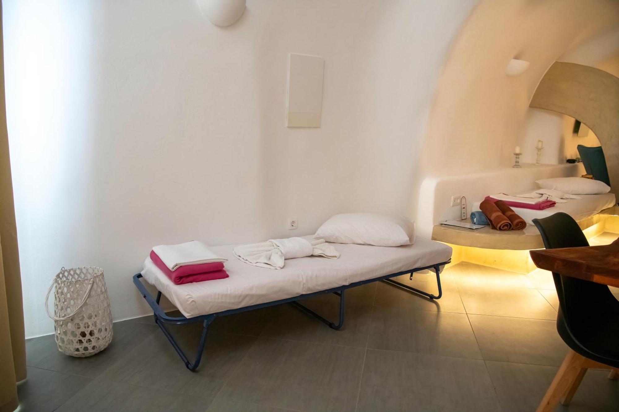 Luxe Efis Sea View 4 & 4 Prive Jacuzzi Imerovigli (Santorini)